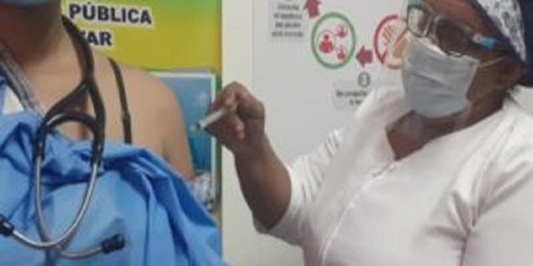 Opacidad-y-desinformacion-impera-sobre-vacunaciones-de-covid-19-en-venezuela-video-300x169