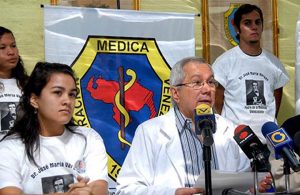 Douglas-Natera-Federacion-Medica-Venezolana_NACIMA20130710_0202_3