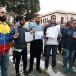 Diputados madrugaron en Comandancia de la Guardia Nacional para exigir cese de represión en protestas