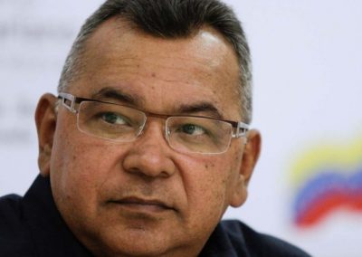 Néstor Reverol es el tercer ministro en recibir un voto de censura