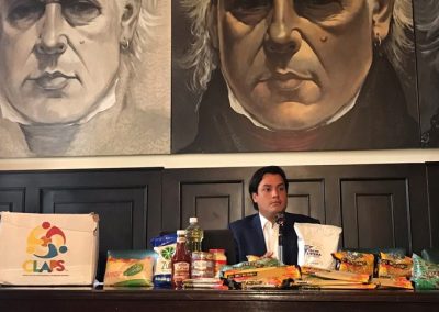 Diputado Carlos Paparoni detectó sobreprecios de $206 millones en importación de las cajas CLAP