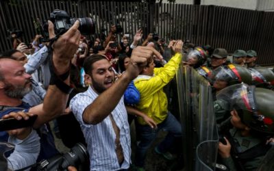 ¿Qué diputados han recibido más agresiones durante las manifestaciones?