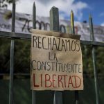 Estudiantes protestaron ante embajadas de países que se negaron a reconocer en la OEA crisis humanitaria que atraviesa Venezuela