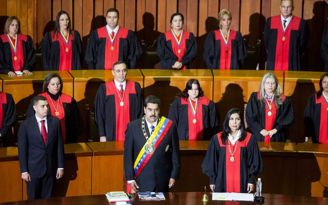 Gobierno venezolano se vuelve contra funcionarios opositores en ola de arrestos