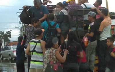 Como el ganado al matadero se trasladan carabobeños por falta de transporte público