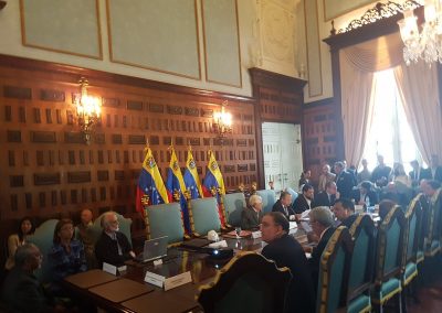 Asamblea Nacional exige que pasaportes sean prorrogados por cinco años