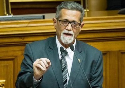 Diputado De Grazia denuncia que funcionario del Dgcim quiere atentar en su contra