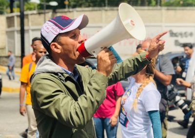 ¿Dónde está el diputado Gilber Caro?