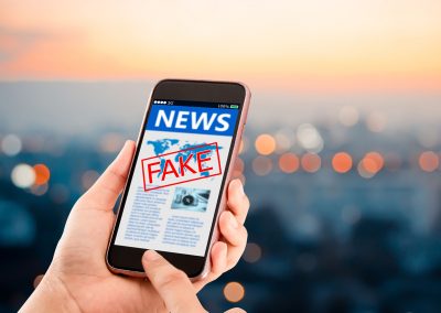 Cómo identificar y combatir noticias falsas